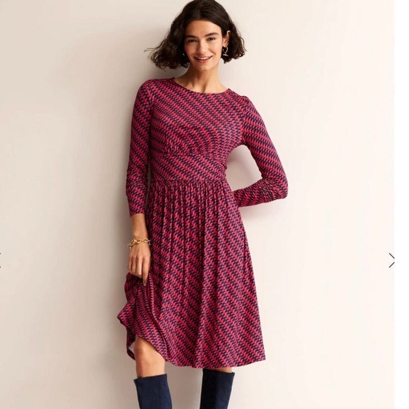 Boden Dresses & Skirts - NWOT Boden Thea Short Jersey Dress in Pop Peony, Size 8 Petite